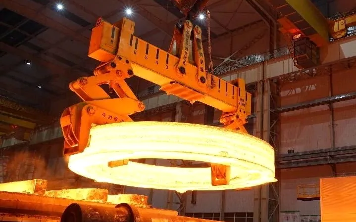 Shafts, rings, flanges and custom forgings